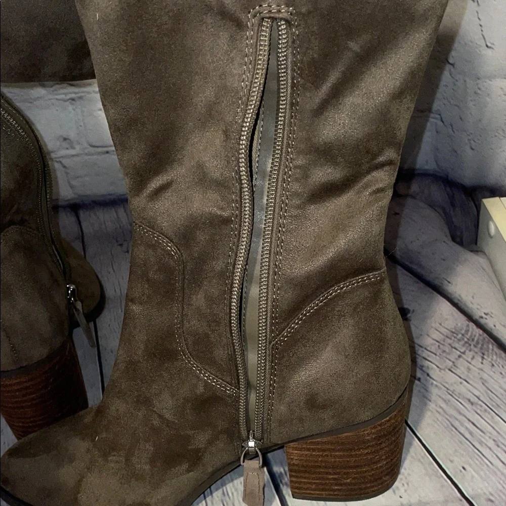BP”Luke-Fab” Over-the-Knee Boots. NWOB Sz 6